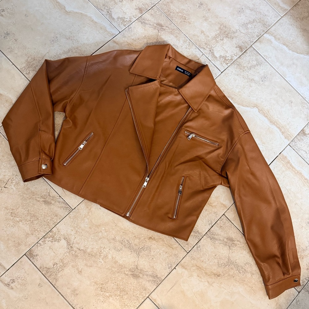 🎉 SOLD - SHEIN Brown/Tan Faux Leather Moto Jacket – Size S - Picture 2 of 9